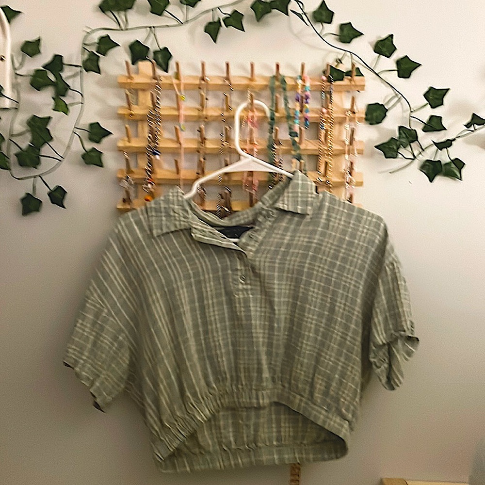 Teal-ish plaid cropped collared shirt